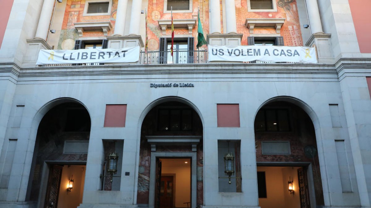 Imagen de la fachada de la Diputación.