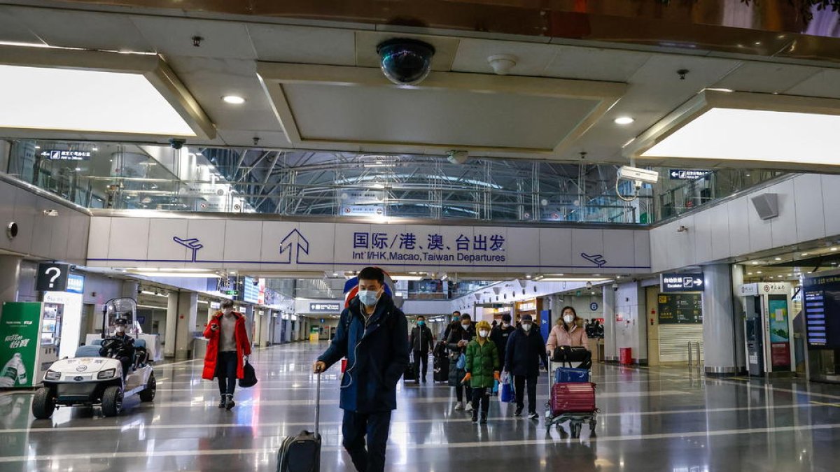 La Xina reobre les seues fronteres després de gairebé tres anys d'estricta política 