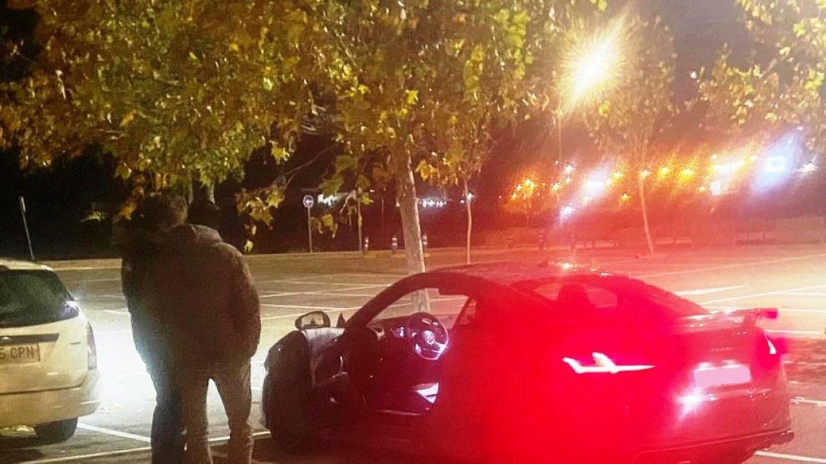 El vehicle, interceptat per la Policia Foral de Navarra.