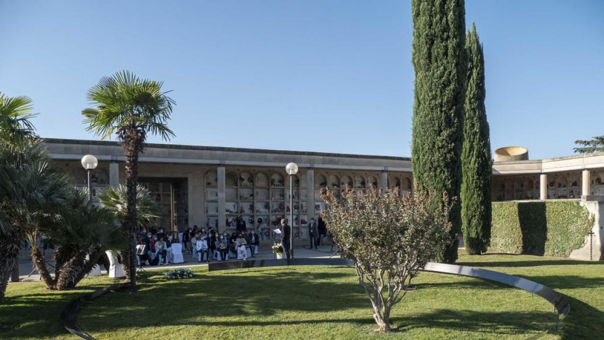L'Espai Empremtes al cementiri de Lleida, dedicat a les famílies que han patit una pèrdua gestacional.