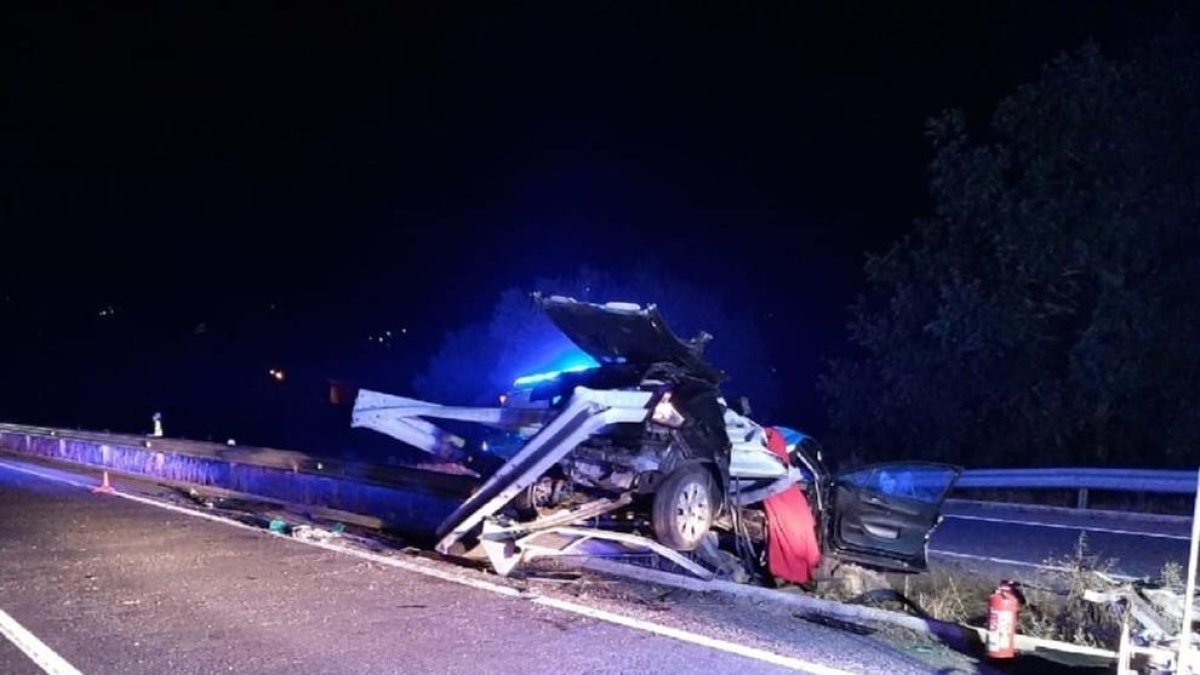 Accident a Chantada (Lugo) provocat per un senglar amb dos joves de 18 anys morts.