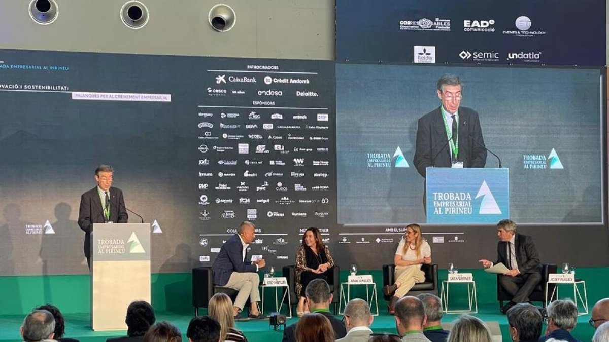 La taula 'Estratègies empresarials diferencials' a la Trobada Empresarial al Pirineu de La Seu d'Urgell