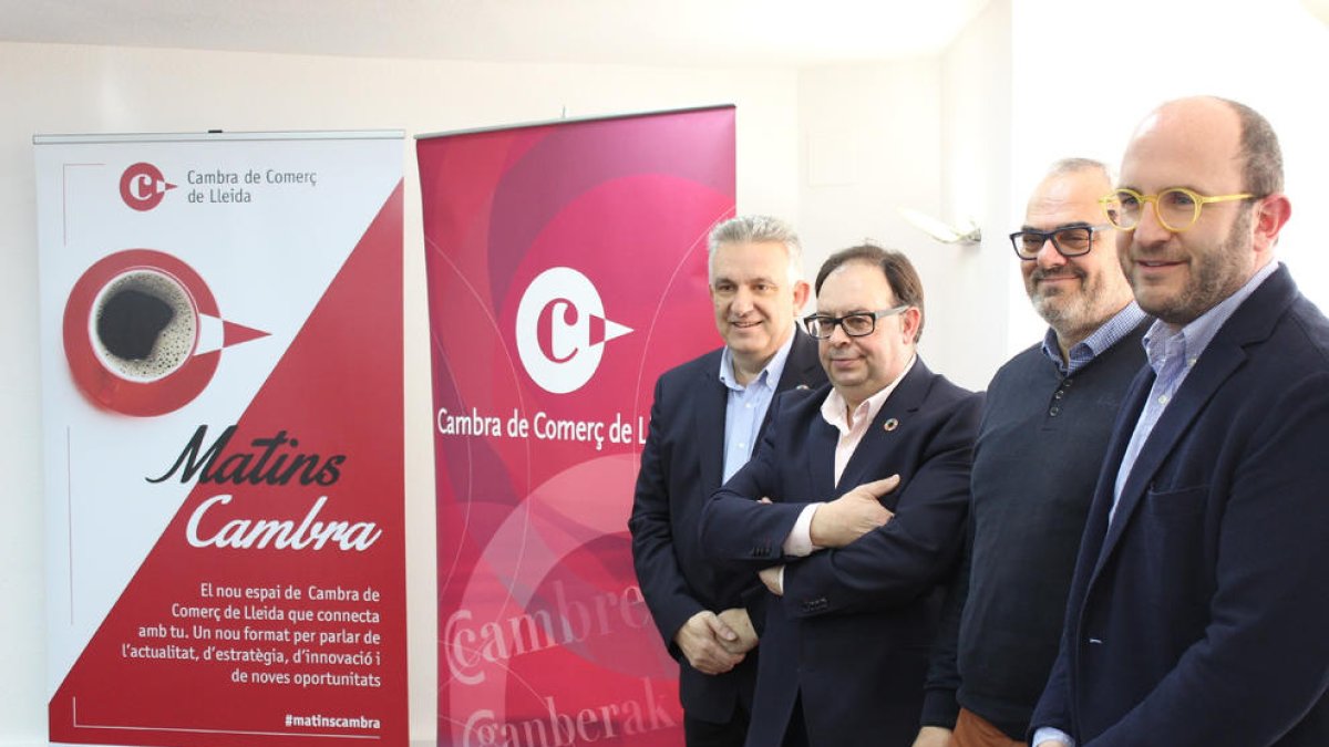 Jaume Saltó, a la izquierda, junto a miembros del comité ejecutivo en una imagen de archivo.