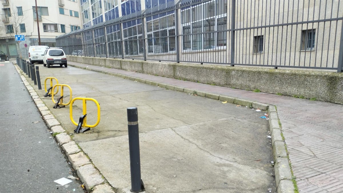 La vorera s’estreny pel pàrquing reservat que hi ha a Hisenda.