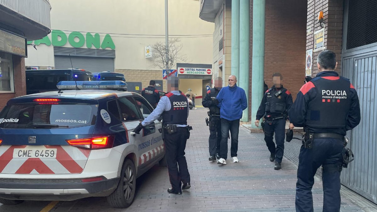 Momento de la detención el lunes de Mario Casterás.