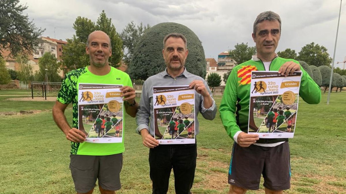 Organitzadors, ahir durant la presentació de la Cursa del Torró.