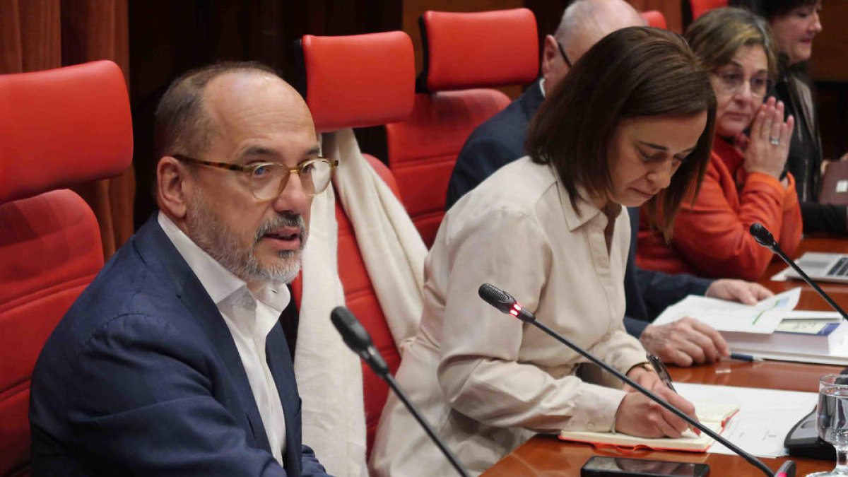 El conseller de Derechos Sociales, ayer en el Parlament.