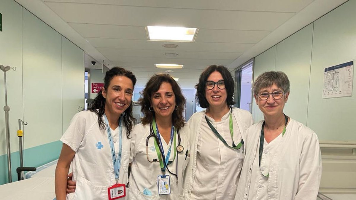 Foto de família de les professionals que integren l’equip.