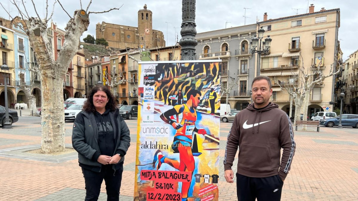 Gemma Vilarasau i Josep M. Marquès, ahir a la presentació.