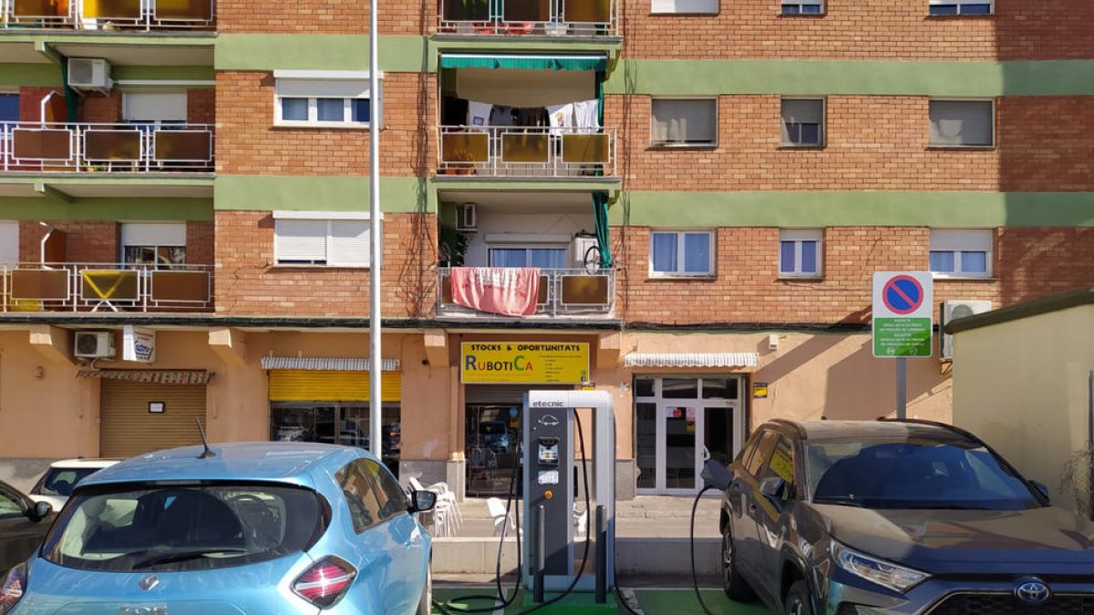 La estación de carga de vehículos eléctricos de Mollerussa.