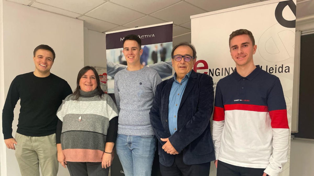 Jordi Pujol, en el centro, ganador del Premi Enginy.