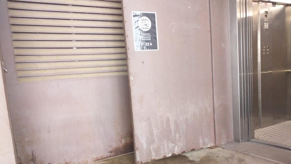 Entorno del ascensor.