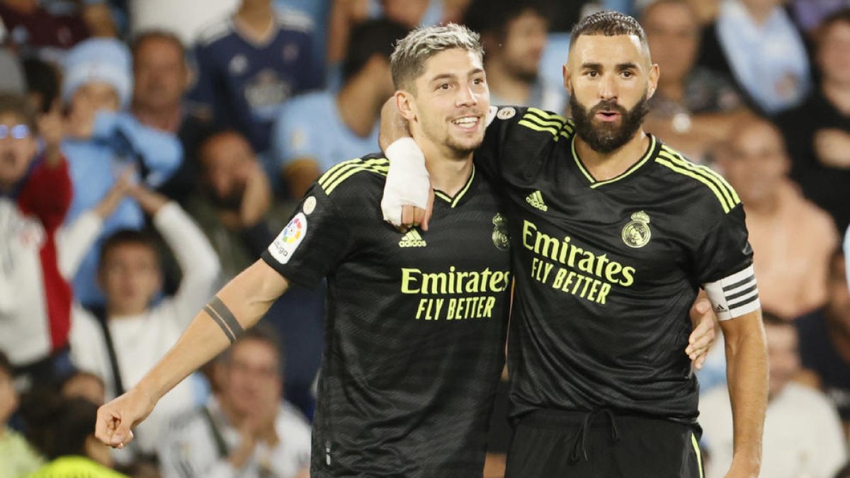 Valverde celebra amb Benzema
