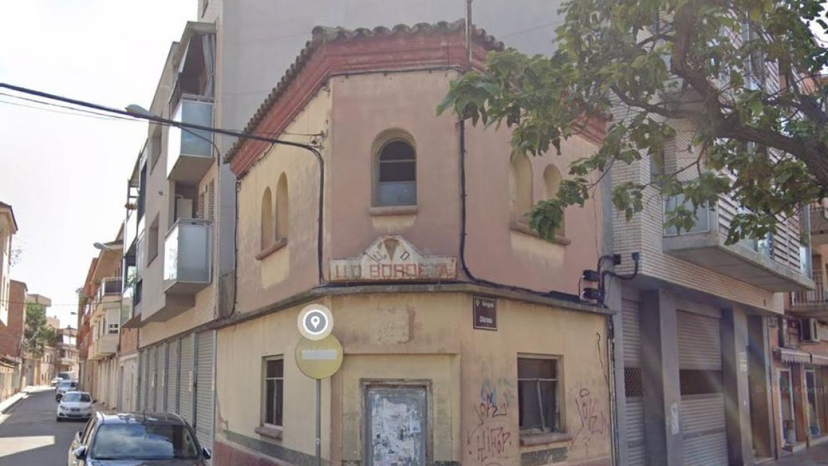 Un local en desús que va ser okupat al barri de la Bordeta de Lleida.