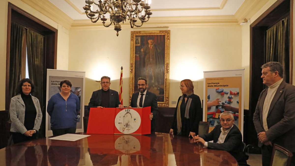 Reunión del conseller de Territorio ayer en la Diputación.