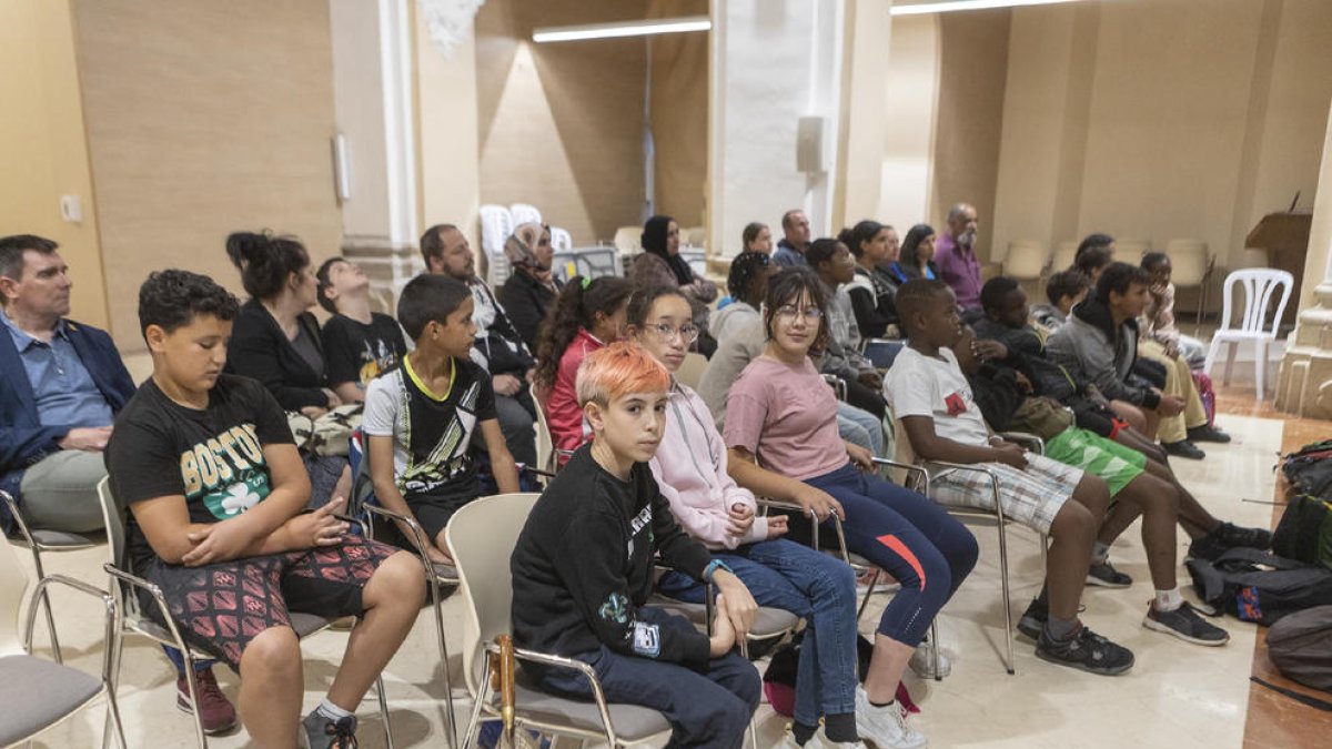 Els estudiants de sisè que s’han afegit a la iniciativa.