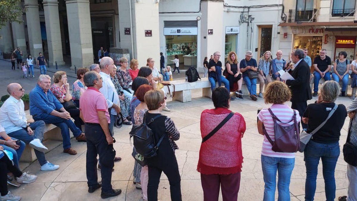 El mestre maçó Josep Ramon Casals Iglesias va ser el guia de l’acte.