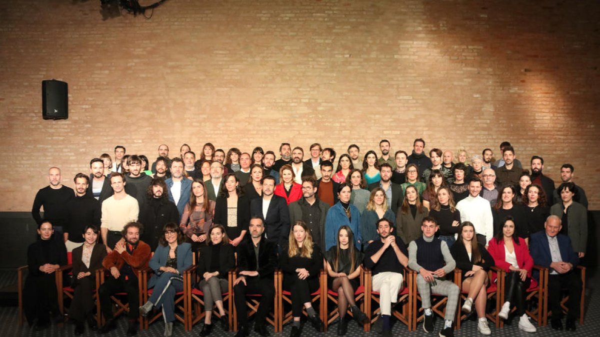 Los Gaudí recuperan la foto de familia con todos los nominados