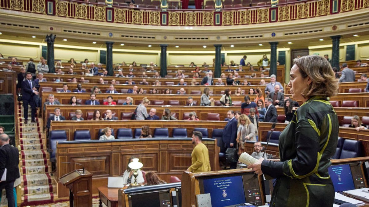 La líder del PP en el Congreso de los Diputados, Cuca Gamarra, durante el pleno de ayer donde se aprobó la reforma del Código Penal.
