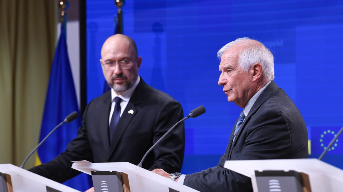 La UE adopta el novè paquet de sancions contra Rússia