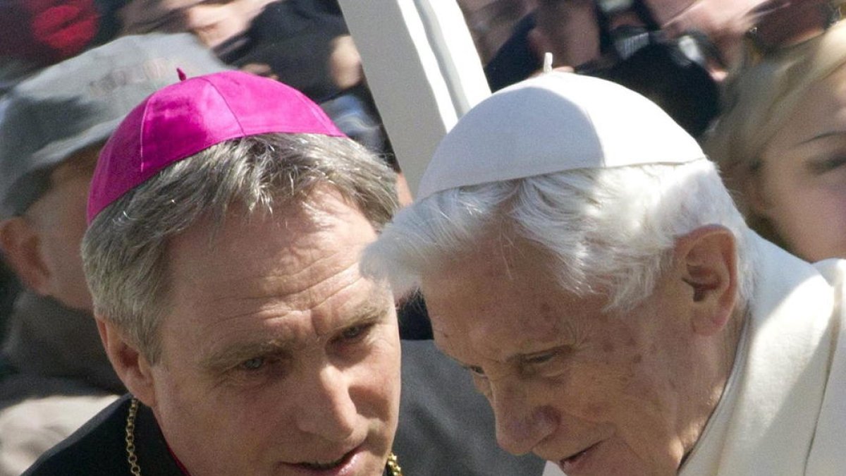 Las memorias del secretario de Benedicto XVI sacuden el Vaticano