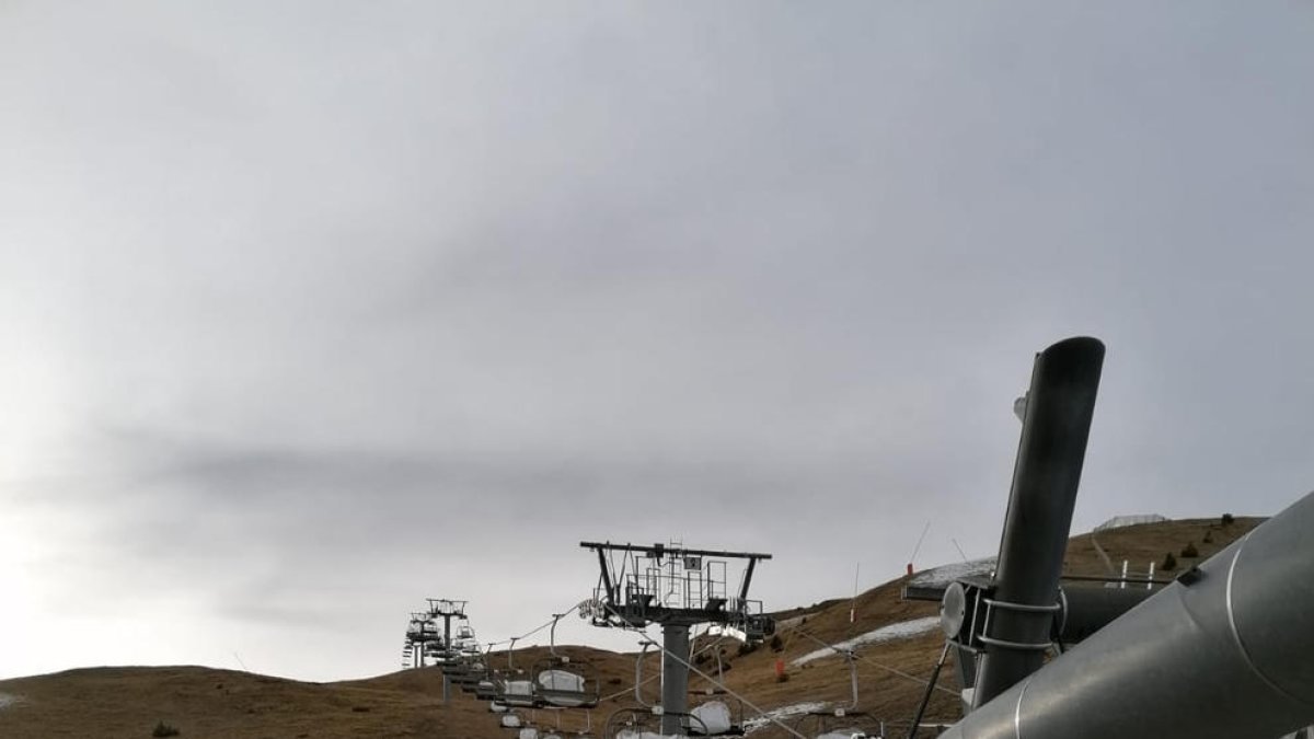 El Govern supervisa las inspecciones técnicas que hacen las estaciones.