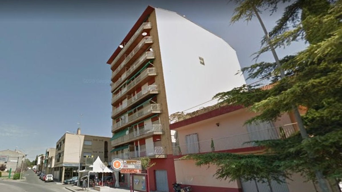 Imatge de l'edifici on es va produir l'accident