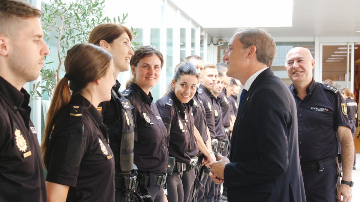 Nous agents de la Policia i la Guàrdia Civil