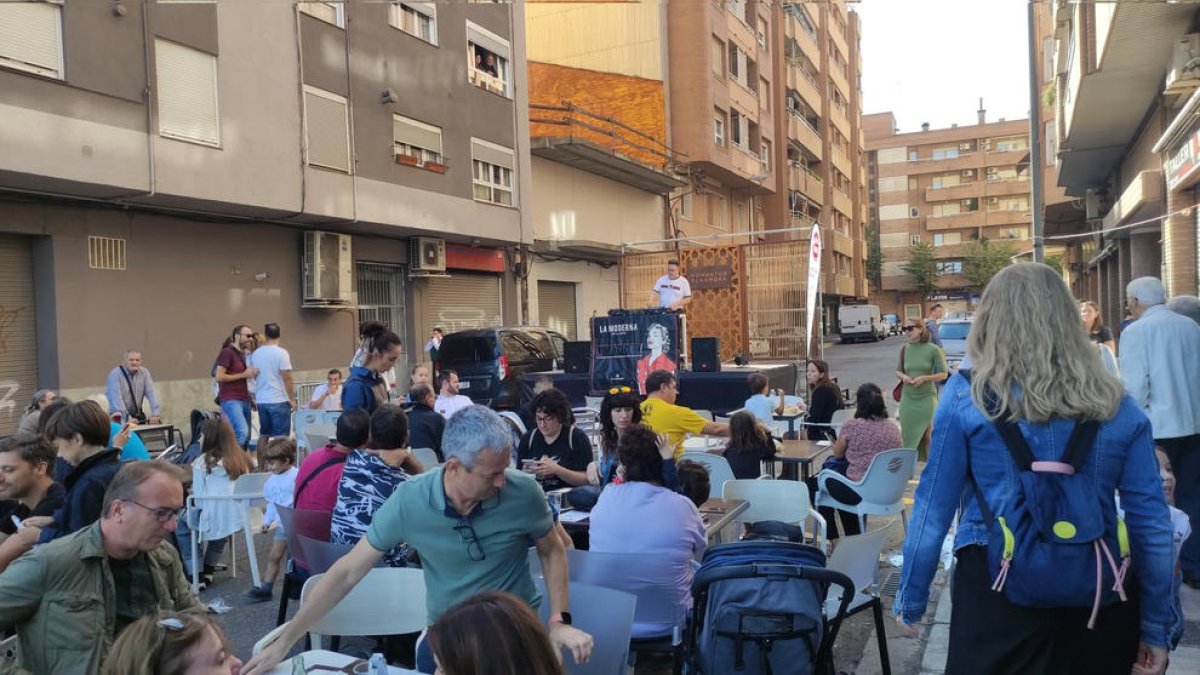 El barrio de Joc de la Bola celebra su Setmana de les Arts con mucho ritmo