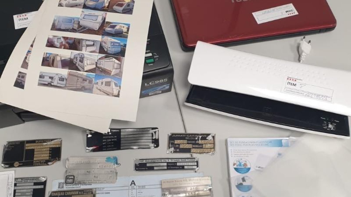 Dos detenidos en el Pla d'Urgell para vender caravanas con la documentación falsificada