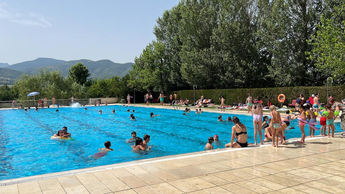 Una población de Lleida ofrece acceso gratuito a la piscina municipal a mayores de 65 años y menores de 12 durante la ola de calor