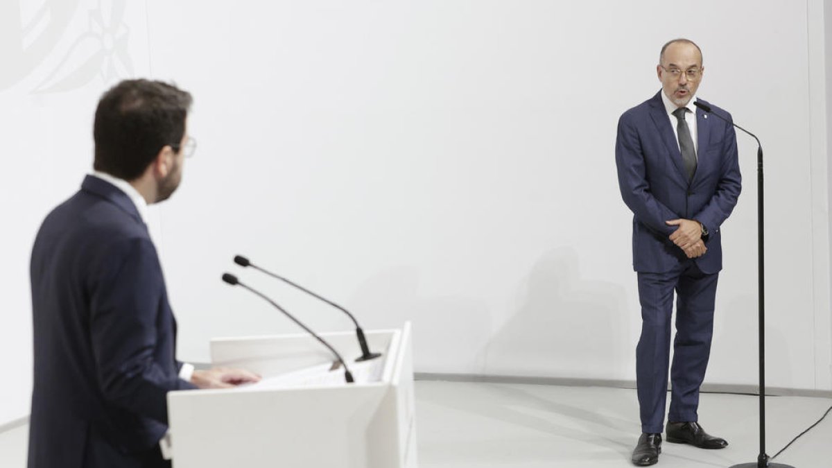 Aragonès i Campuzano, quan aquest va ser investit conseller.