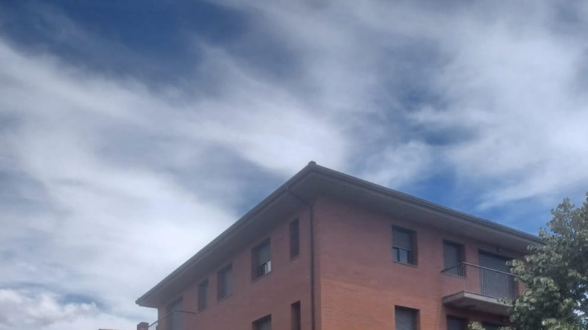 Els blocs de pisos propietat de la Sareb a la Pobla.