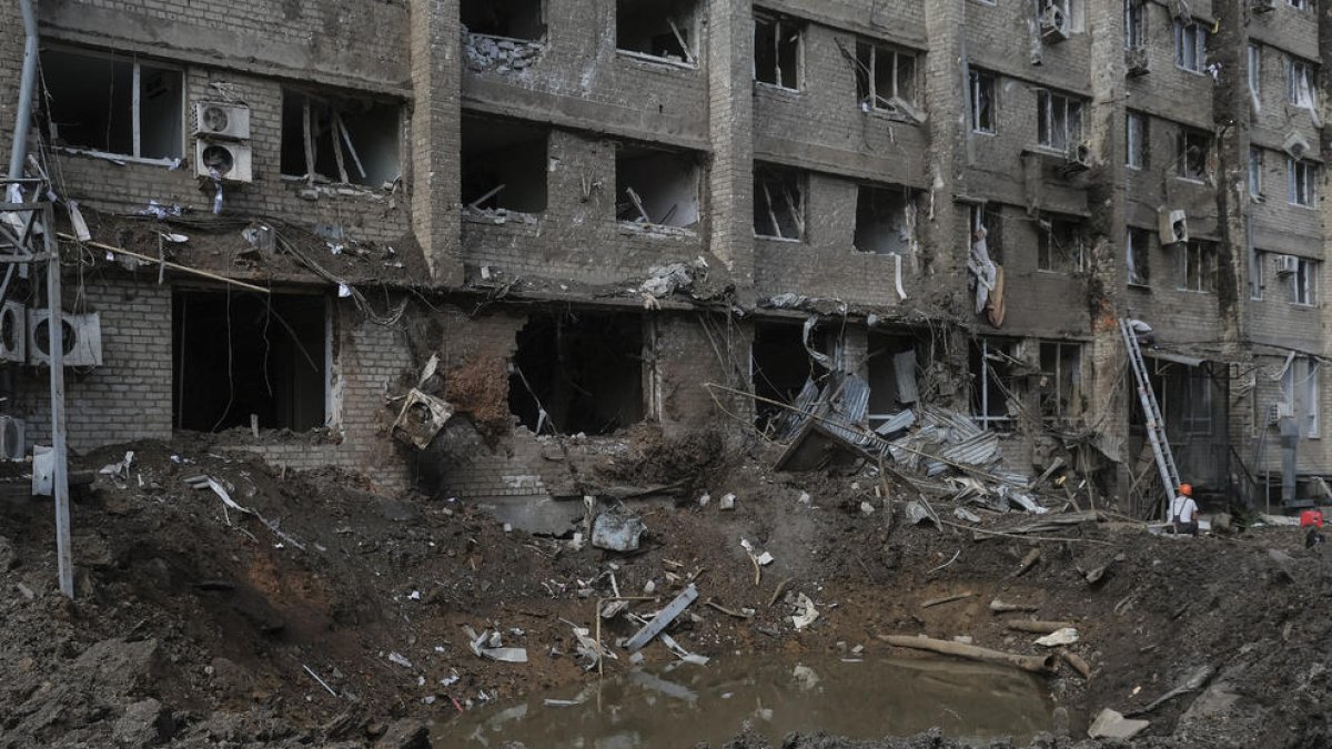 Restos del bombardeo en Kramatorsk, en la región de Donetsk.