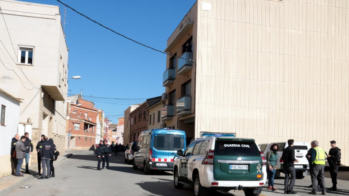 A judici els 13 detinguts l'any 2020 en una operació policial contra una organització dedicada a la immigració irregular