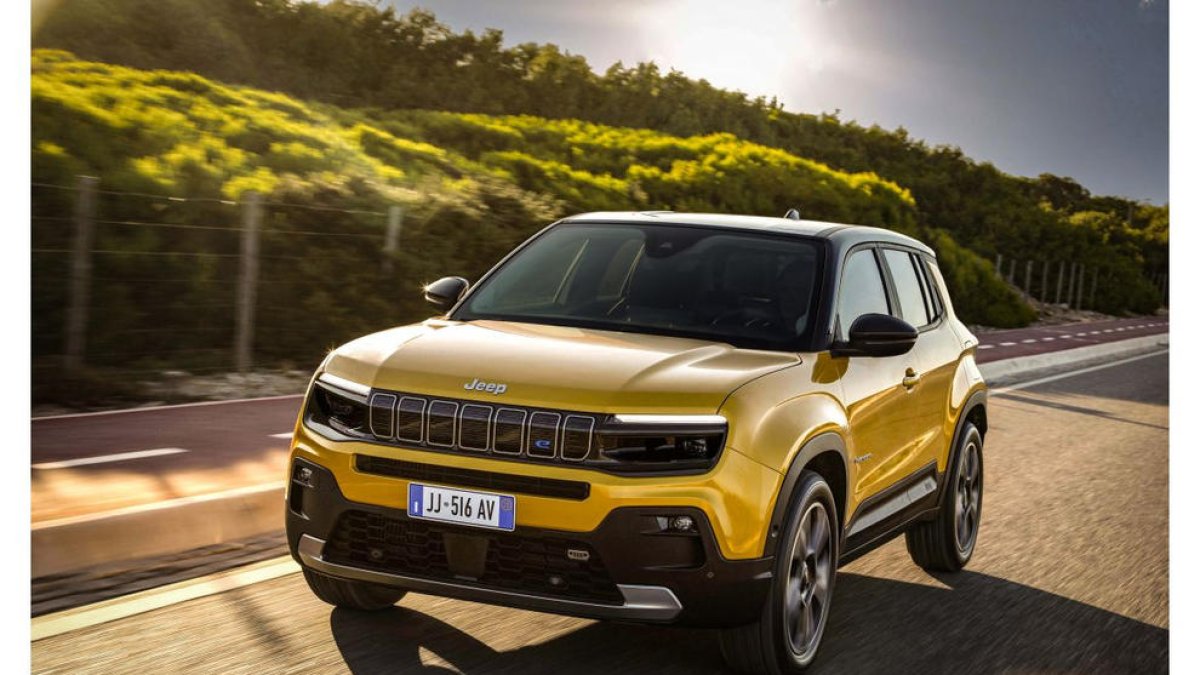 Jeep presenta a París l'Avenger 100% elèctric,  el primer BEV