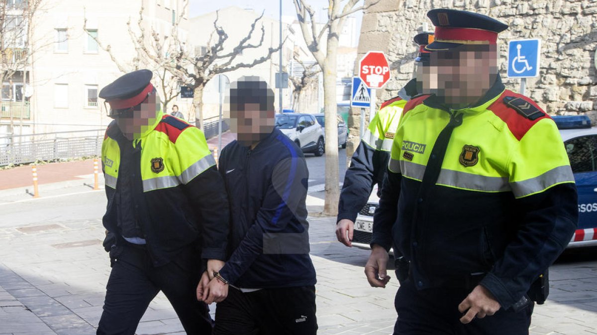 El detingut passa a disposició judicial als jutjats de Cervera