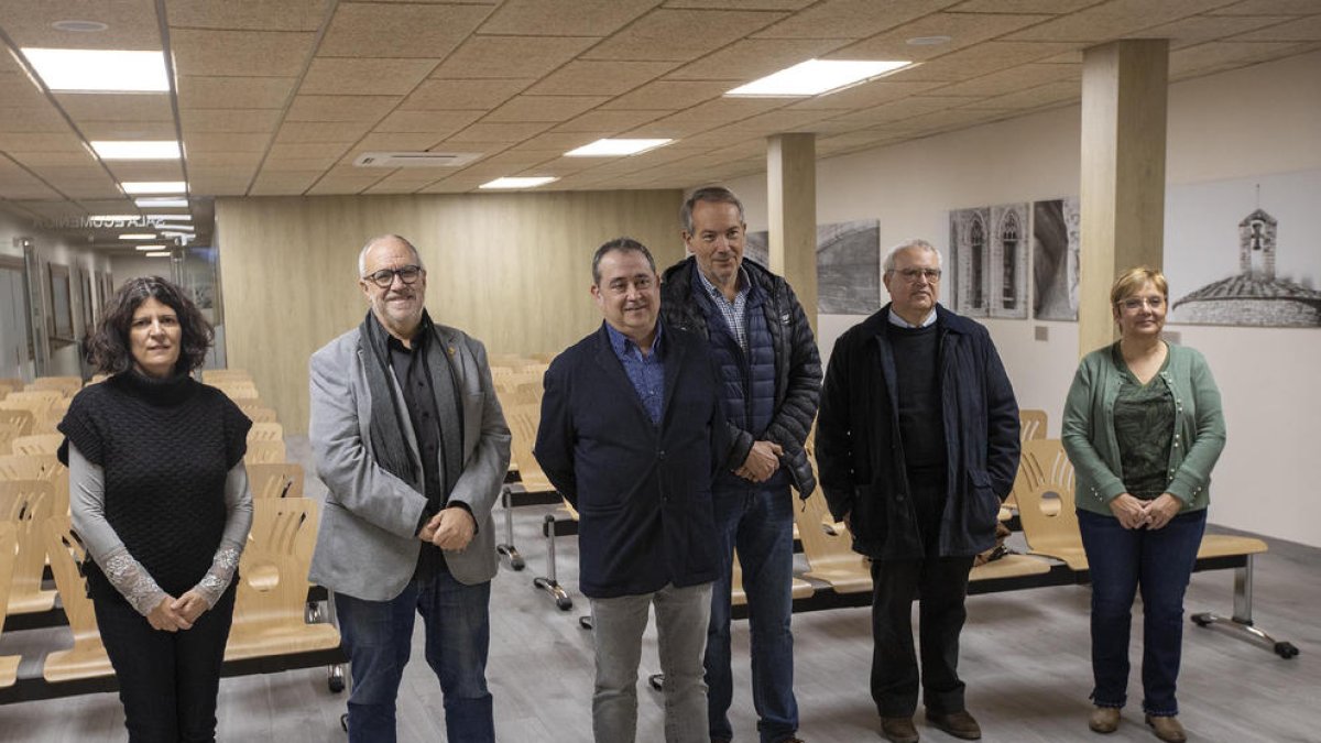 Les autoritats a la inauguració de les instal·lacions.