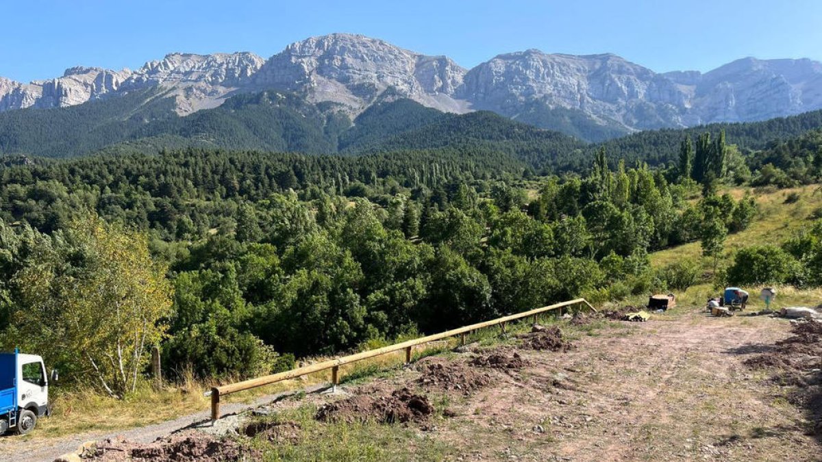 Cava construeix fa uns dies un aparcament al Querforadat.