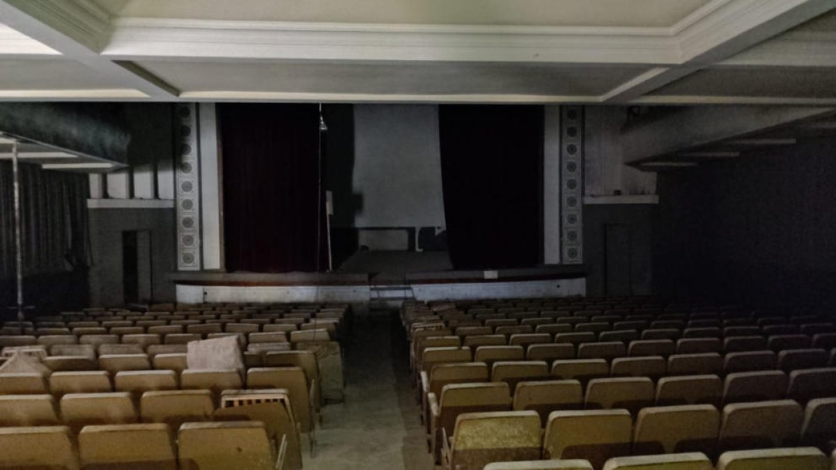Imatge del cine Comtal de Balaguer, al carrer Minerva.