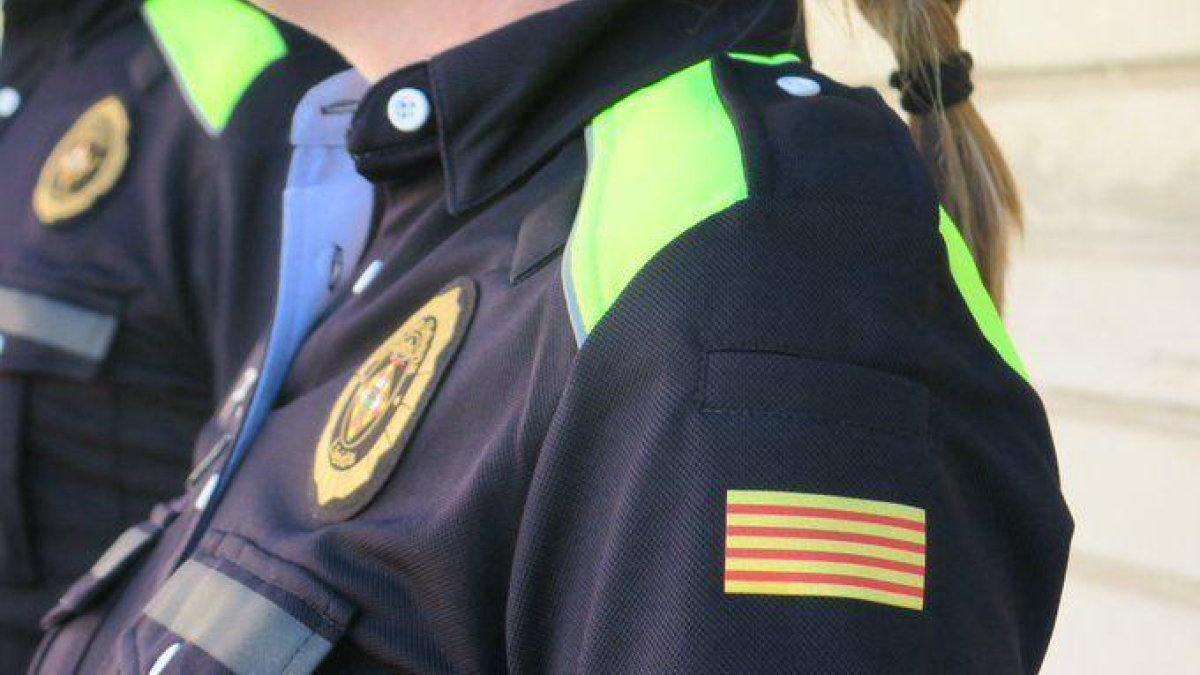 Imatge d'arxiu d'una agent de la Guàrdia Urbana de Lleida 