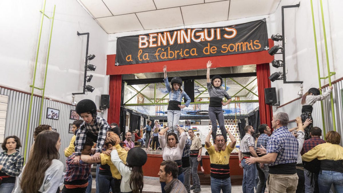 Un dels assajos recents dels Margeners, a punt ja d’estrenar la nova temporada castellera.