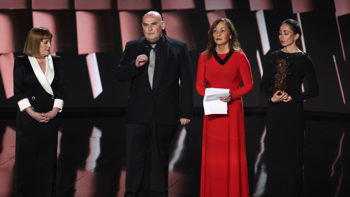 'As bestas' arrasa en uns premis Goya en els quals 'Alcarràs' se'n va de buit