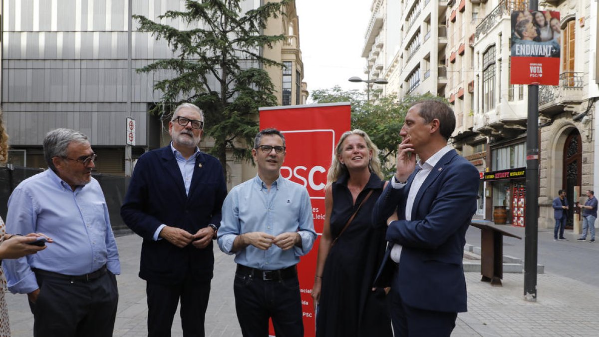 Àngel Ros, Fèlix Larrosa, Félix Bolaños, Montse Mínguez y José Crespín.
