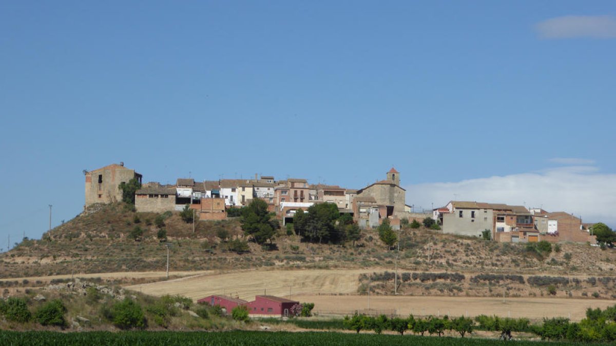 Vista del poble de Puiggròs.