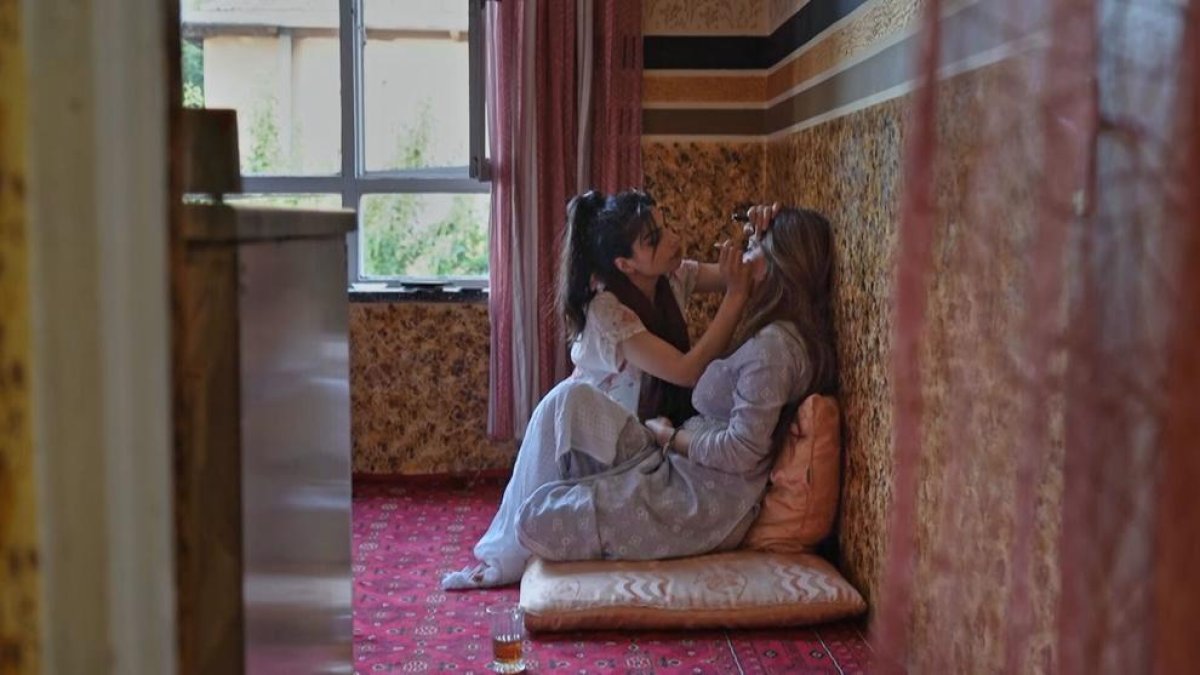 Un moment del reportatge ‘Sofia i Nigina, dues amigues lliures’.