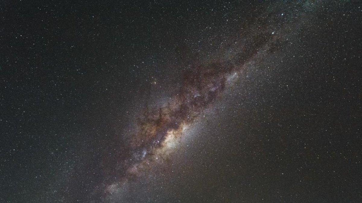 Un estudi revela com es van formar les estrelles del centre de la Via Làctia