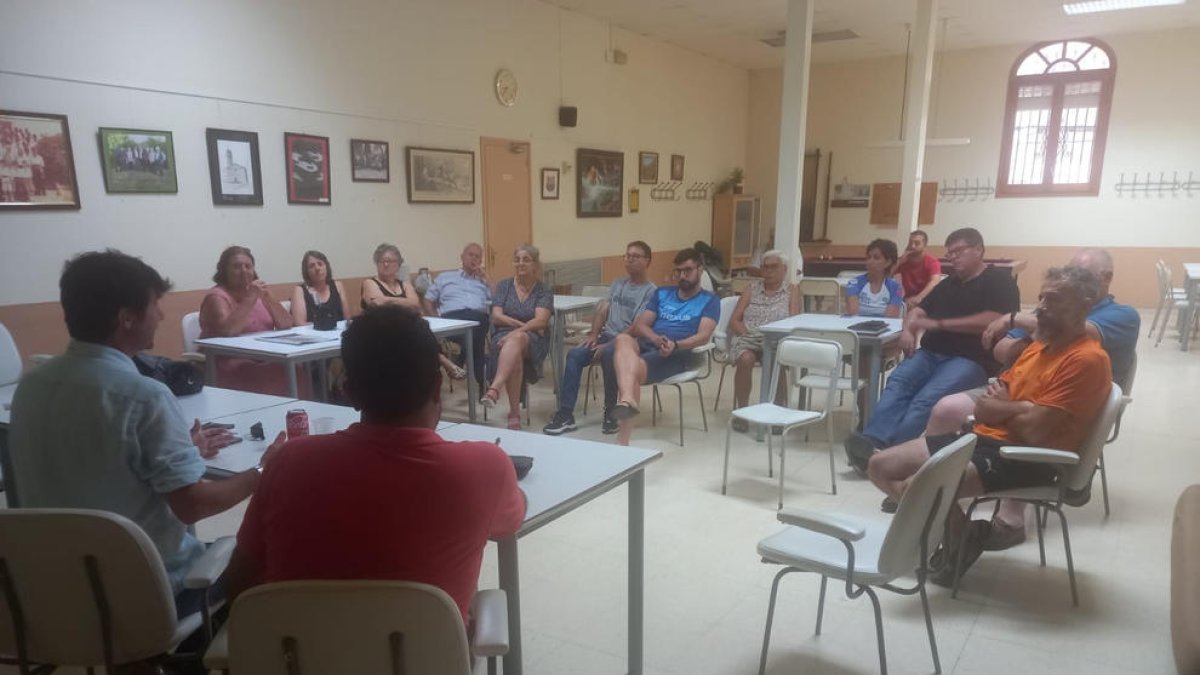 Una reunión vecinal el martes sobre equipamientos municipales.