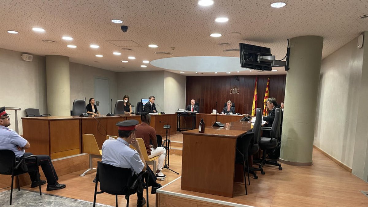 L’Audiència va jutjar el 14 de setembre l’ara condemnat per violar la filla de la seua parella.