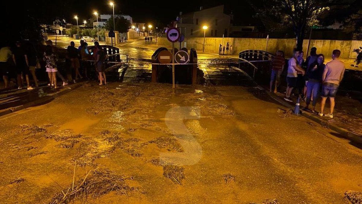 Los accesos al río Sió en Agramunt cerrados jueves por la noche.